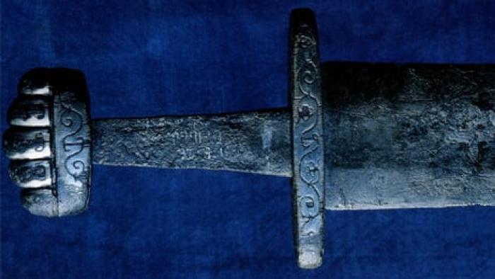 Как правильно ковать средневековый меч Из чего сделать меч
